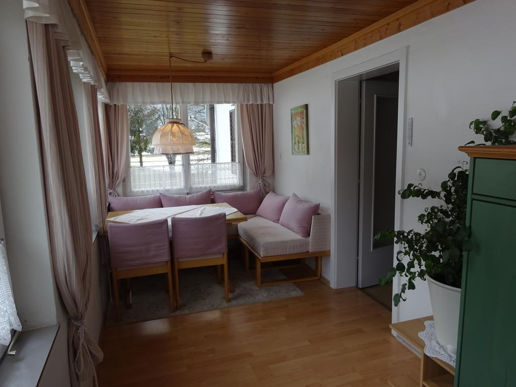 Haus Gruenwald Apartment Gosau Exterior photo